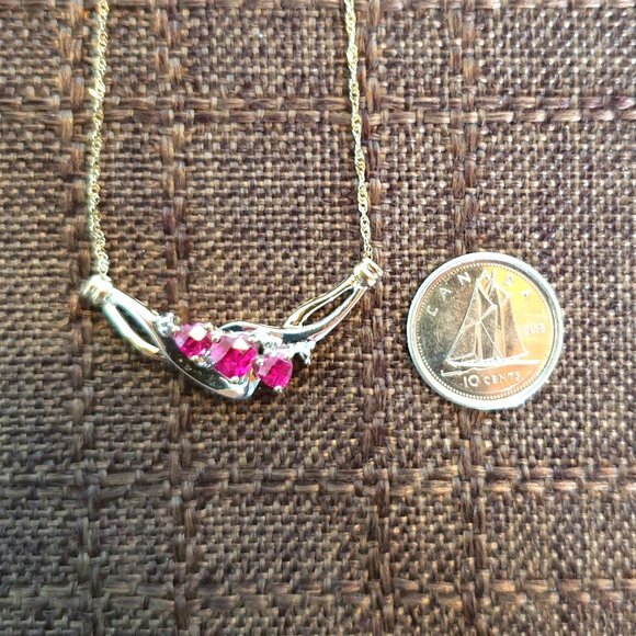 Elegant Vintage 10K White & Yellow Gold Genuine Ruby Diamond Necklace - Picture 6 of 14